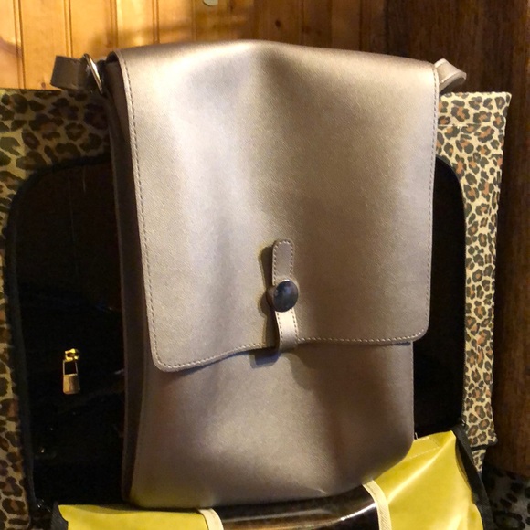 Crossbody Gold-Metallic Crossbody Satchel Bag - Picture 1 of 9